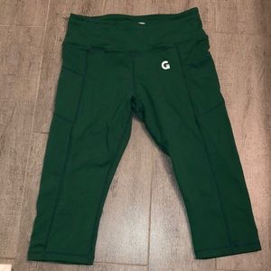 GRRRL brand Green Capri leggings